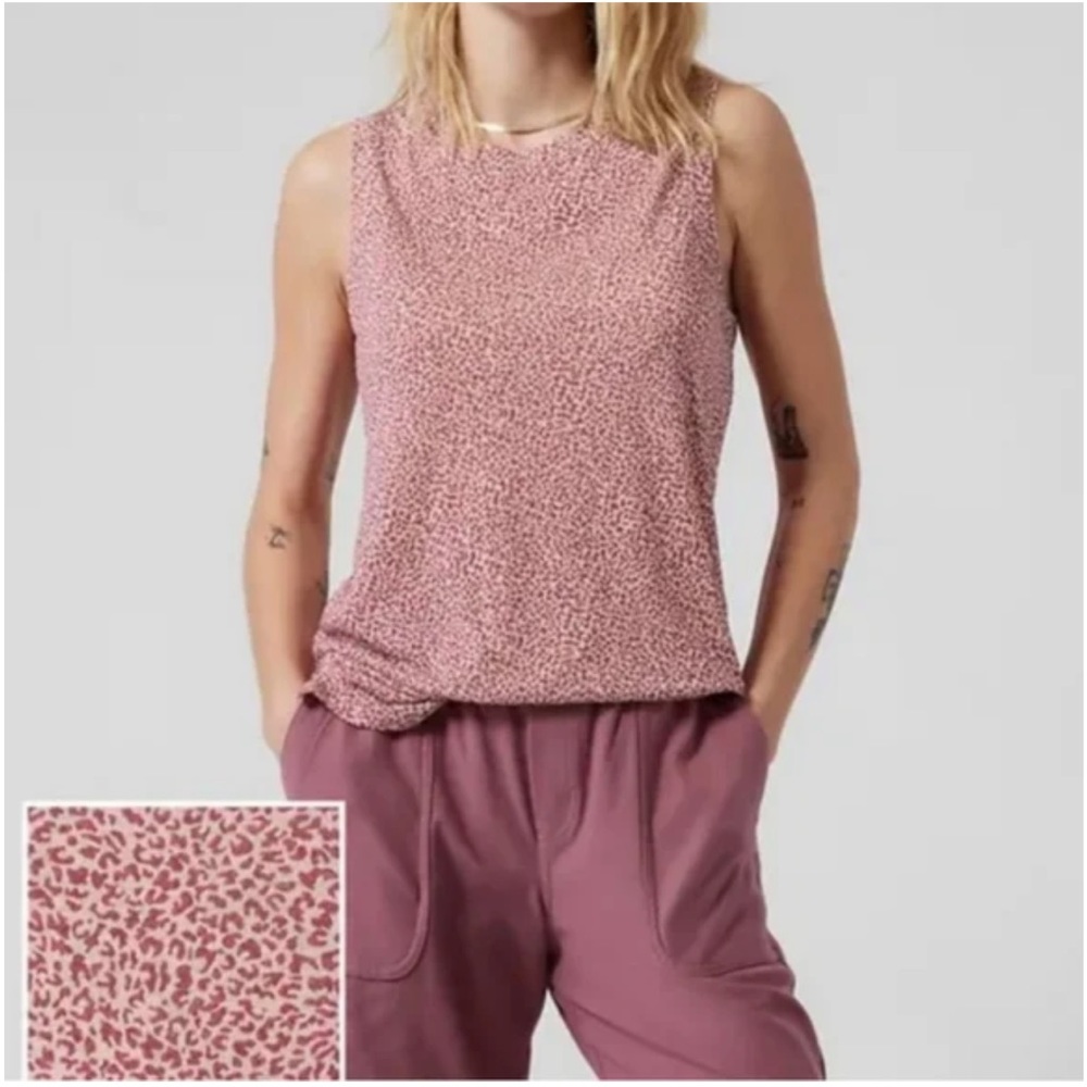 Athleta breezy lightweight tank in pink rose cheetah print Large